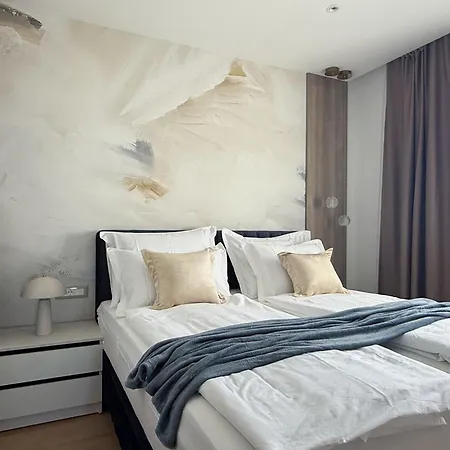 Blue Dream - La Luna Apartment