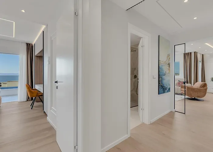 Apartment Blue Dream - La Luna